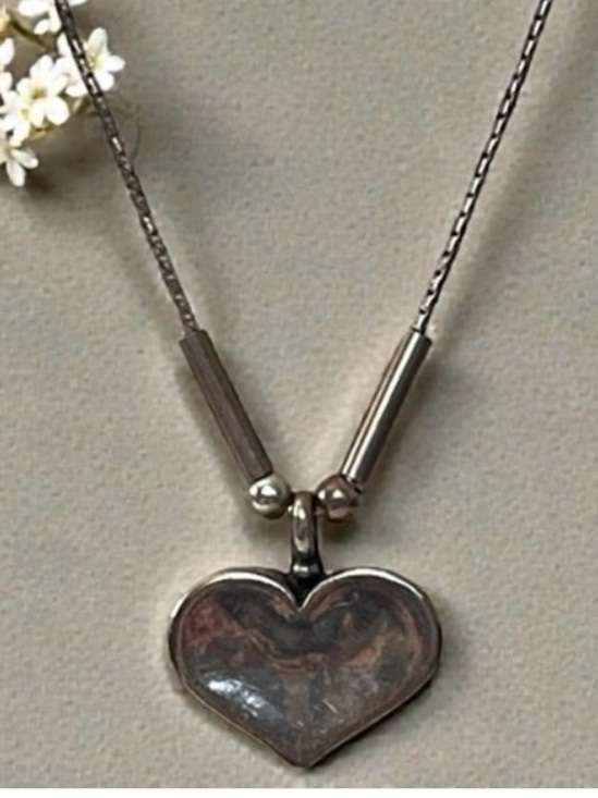 Silpada Jewelry - Signed Silpada Retired 925 Sterling Silver “Heart on the Line” Pendant Necklace